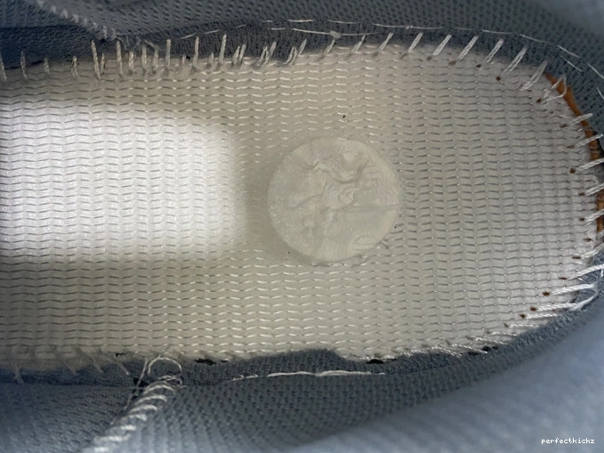 Yeezy GW0296 Adidas Boost 700 V2 Sun 0708